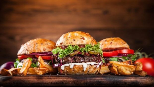 Burger Fest: Η γιορτή του μπέργκερ ξεκίνησε στη Θεσσαλονίκη | Pagenews.gr