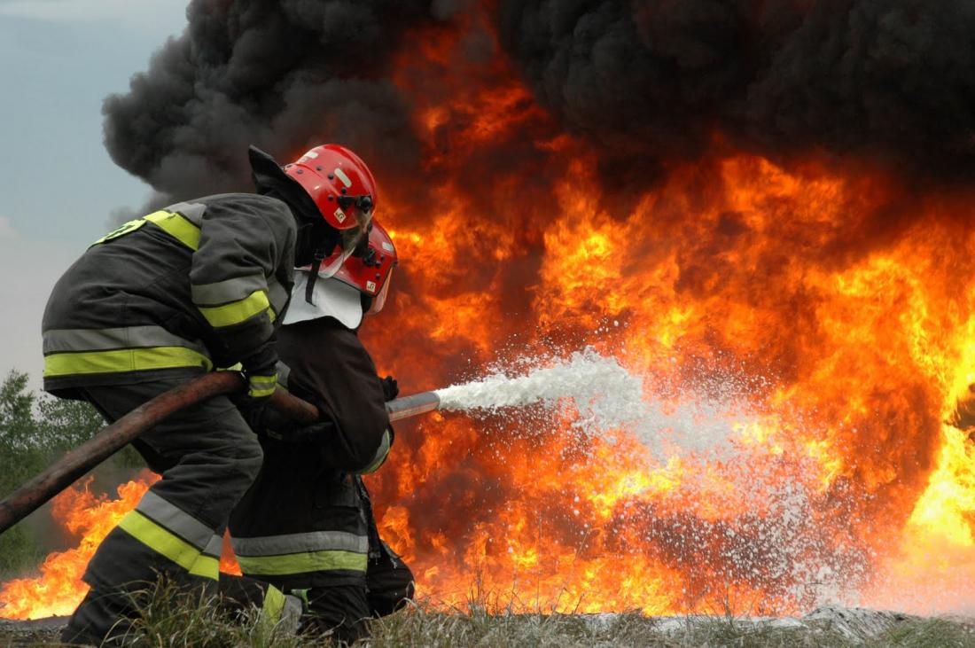 Φωτιά στη Φωκίδα: Μήνυμα του 112 για εκκένωση Τολοφώνα ...