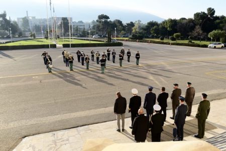 Κάλαντα των Χριστουγέννων στον υφυπουργό Εθνικής Άμυνας Νίκο Χαρδαλιά