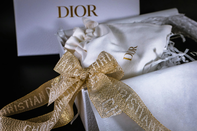 Dior Cash cow η Ελλάδα για τον γαλλικό οίκο Οι χρυσές επιδόσεις σε ένδυση και καλλυντικά